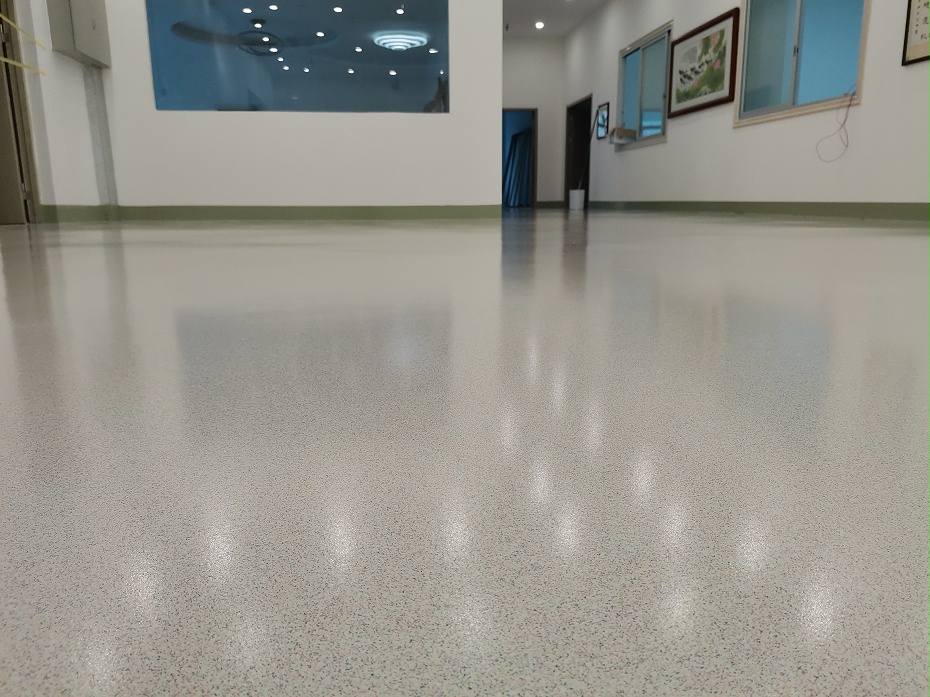 環氧彩砂自流平地坪