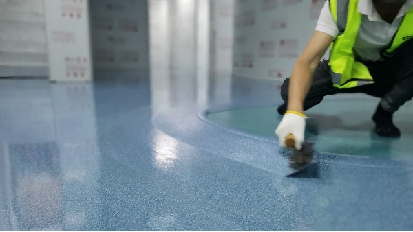 環(huán)氧彩砂自流地坪適用哪些場合？