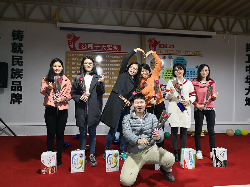 地衛士地坪合影,三八婦女節,女神節快樂,佛山地衛士地坪,地坪漆