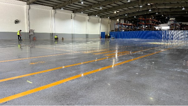 【案例分享】知名外資企業(yè)五金壓鑄車(chē)間攜手地衛(wèi)士地坪，打造卓越5S車(chē)間地面標(biāo)桿