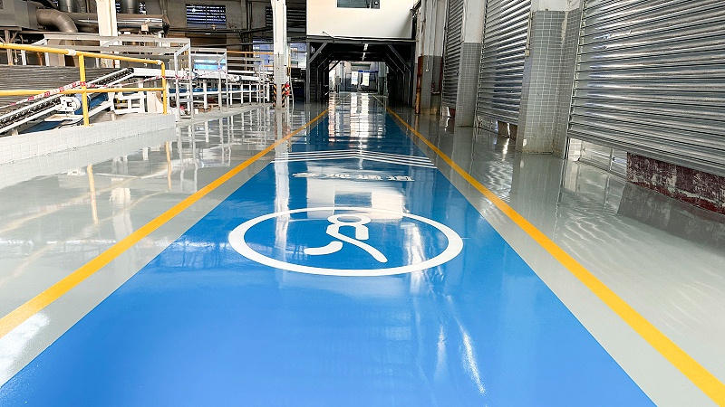 珠海市白兔陶瓷有限公司砂漿鏝面流展型環氧地坪及納米光亮超耐磨完工圖