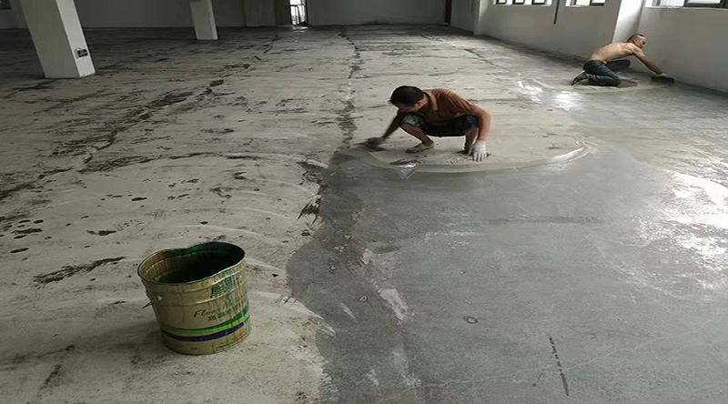 環(huán)氧地坪漆施工底漆