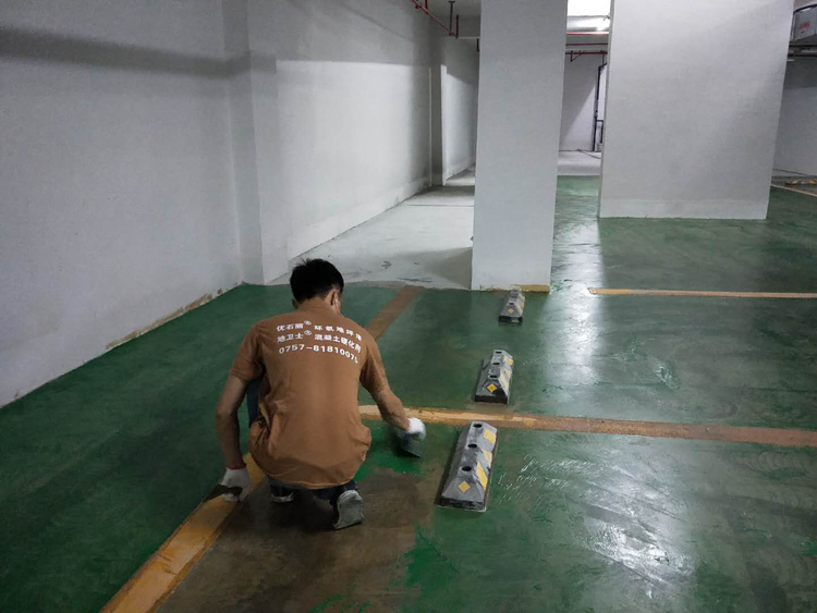 廣東停車場地坪漆廠家,停車場地坪漆施工