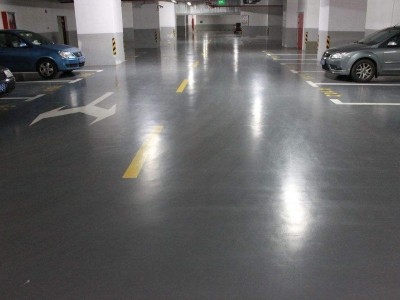 停車(chē)場(chǎng)金剛砂耐磨硬化地坪